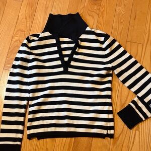 New NWOT Dana Buchman Wool Black and Cream Striped Sweater Medium M (No Tags)